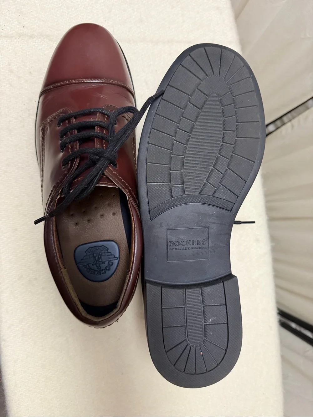 Dockers burgundy leather